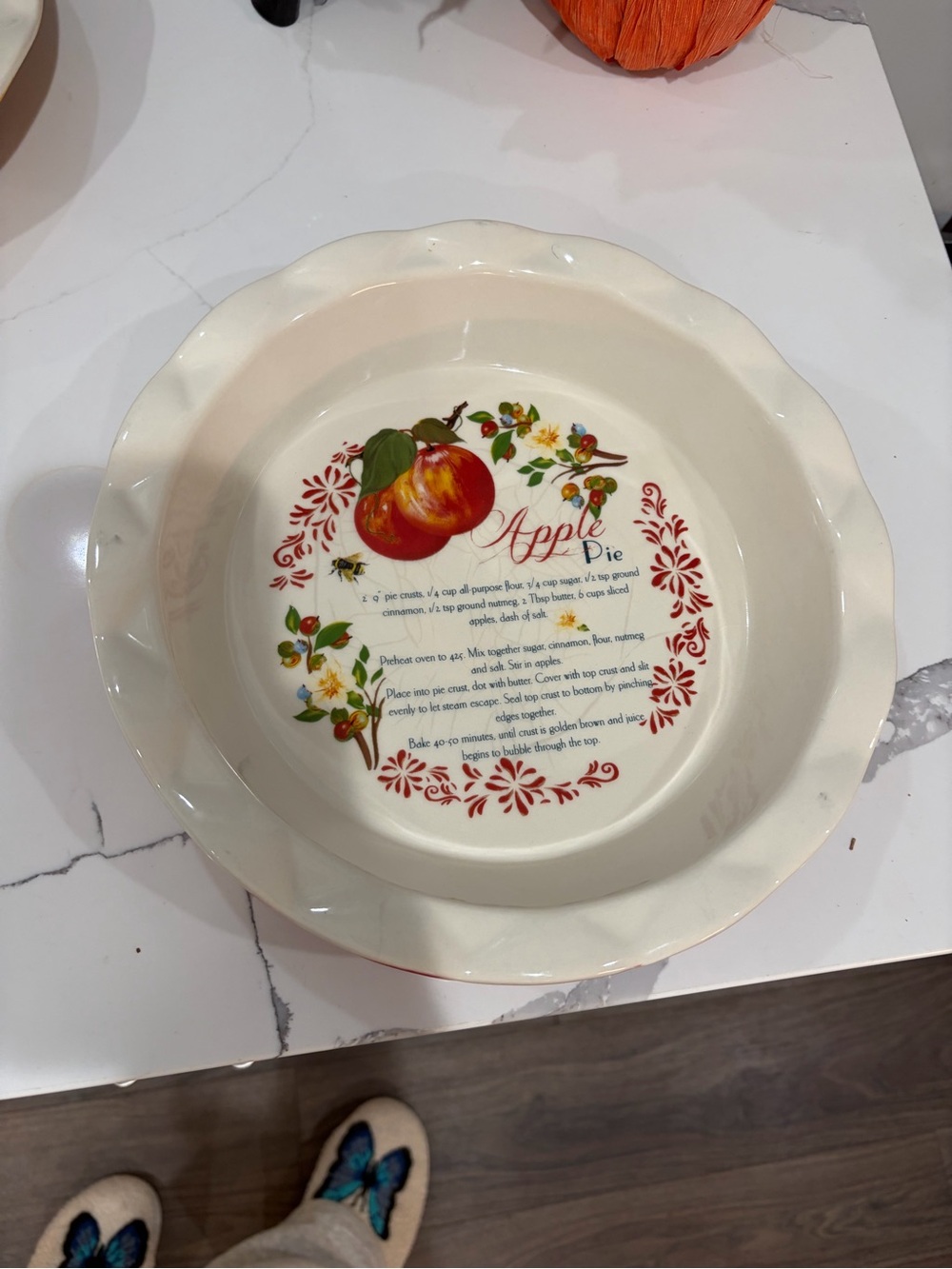 Apple Pie Ceramic Pie Dish - Cream with Red Accents